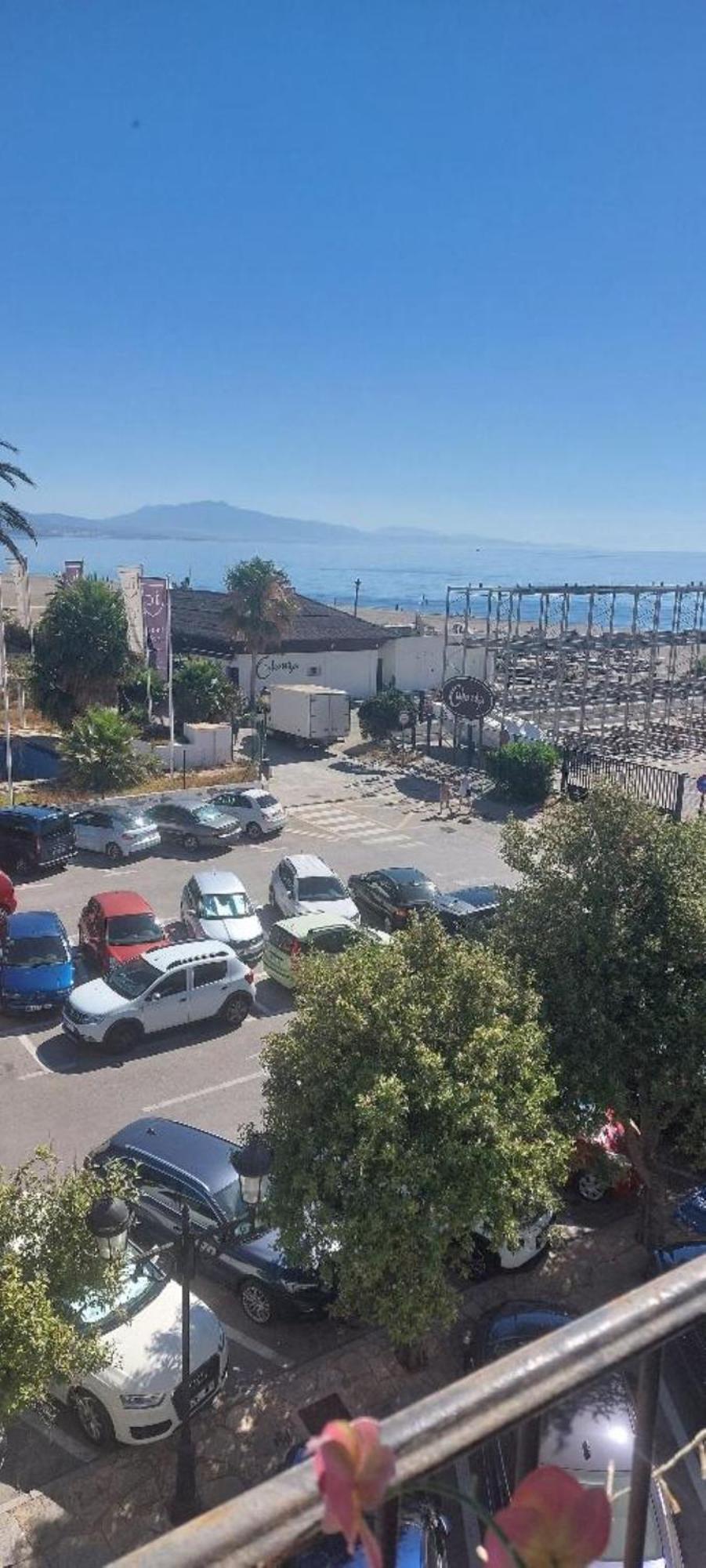 Duquesa Port Apartment Манилва Екстериор снимка