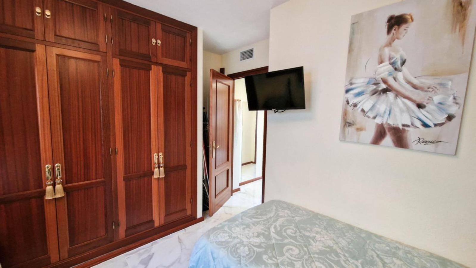 Duquesa Port Apartment Манилва Екстериор снимка
