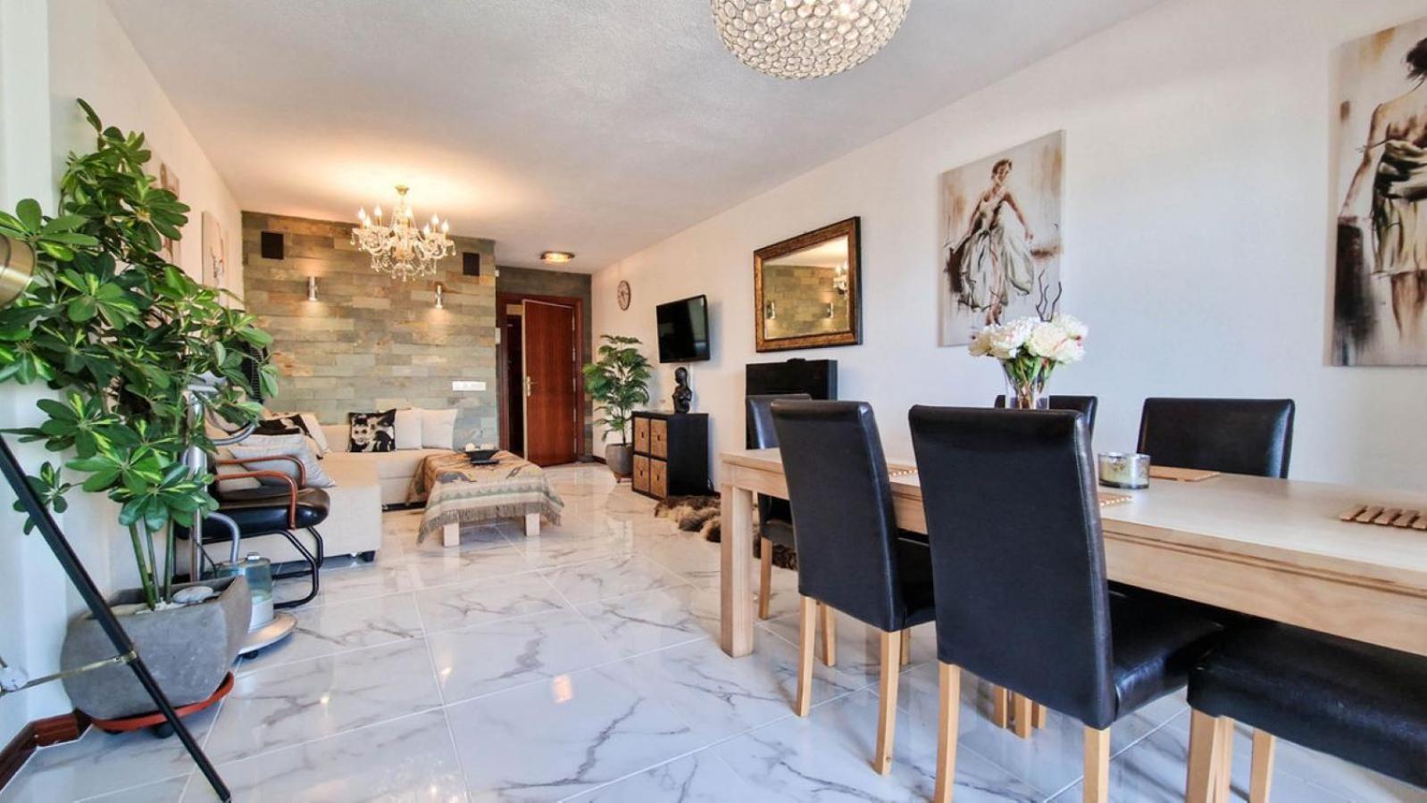 Duquesa Port Apartment Манилва Екстериор снимка