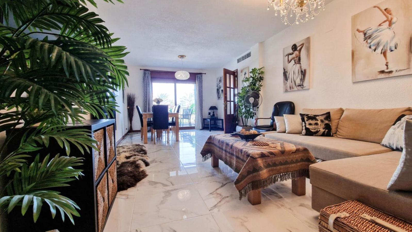 Duquesa Port Apartment Манилва Екстериор снимка